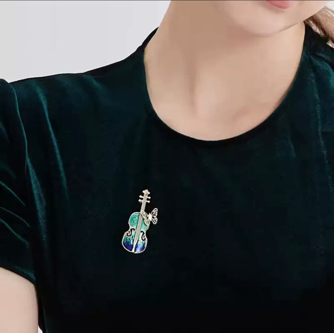 Violin Brooch