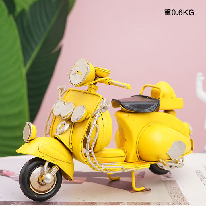 Retro Motorcycle Model Ornament