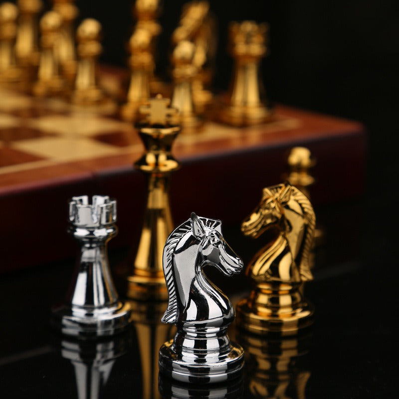 High-end Chess Gift Box with Metal Pieces and Wooden Chessboard Retro European-style Decor