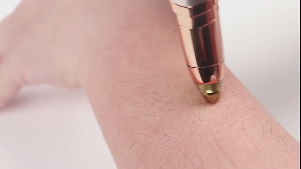 PrecisionFlow™ Lipstick Eyebrow Trimmer