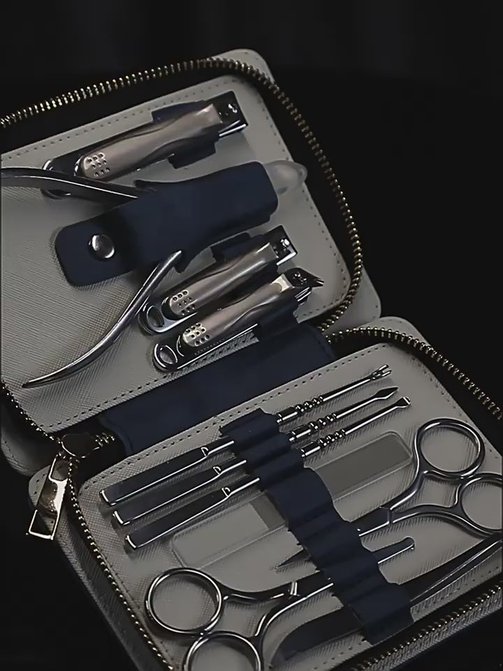 Professional 11 - Piece Grooming Kit