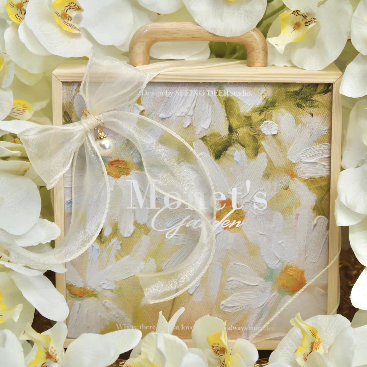 Gift Box Wood Elegant Style
